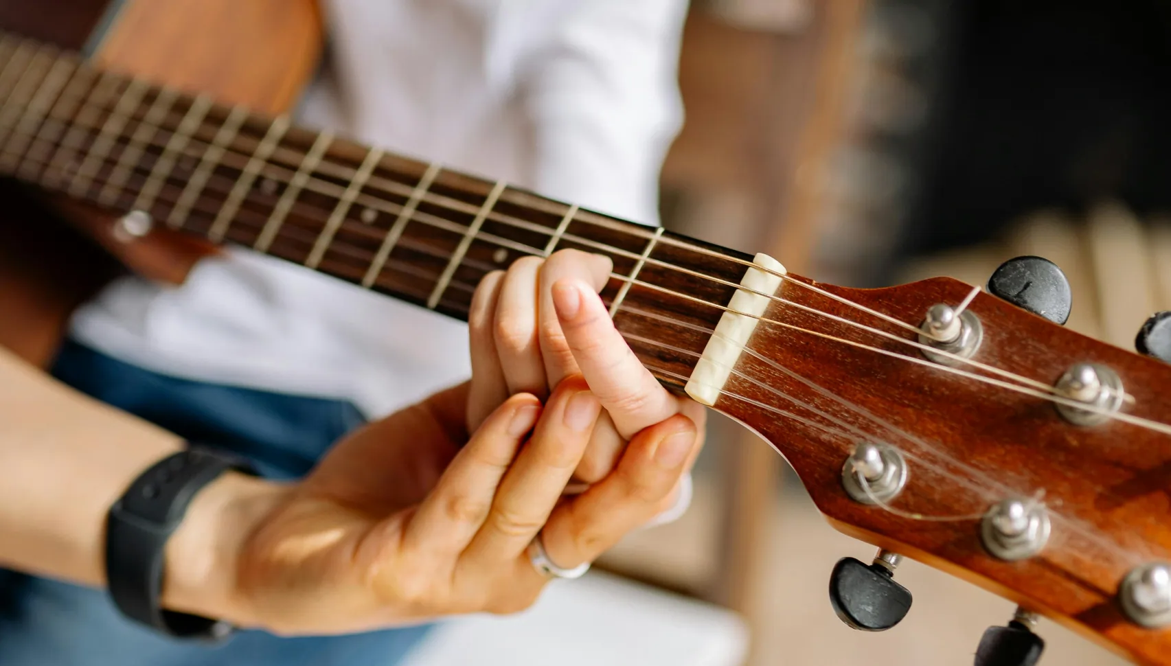 Les gitar Gading Serpong
