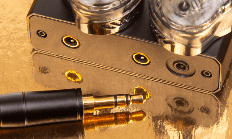 Mengapa Investasi di Kabel & Aksesoris Premium Bukan Sekadar Gimmick