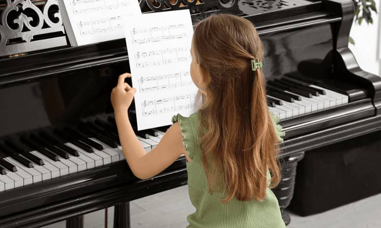 mengalihkan anak dari gawai dengan les musik Symphonia Musik