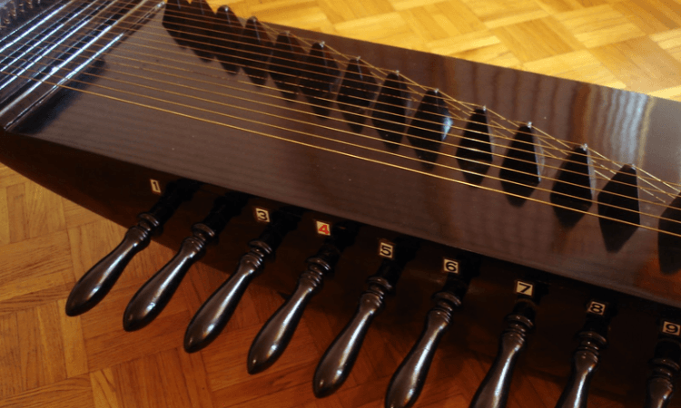 Alat Musik Tradisional Jawa Barat - Symphonia Musik Indonesia