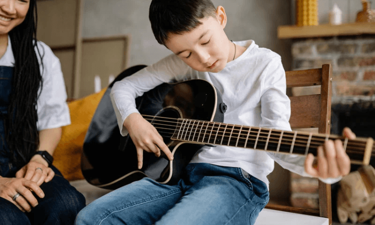 cara belajar gitar untuk pemula - Symphonia Musik Indonesia